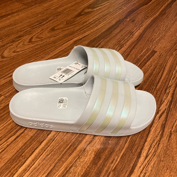 adidas Shoes - NWT Adidas Shoes Women's Adilette Aqua Slides 
Color-Halo Blue